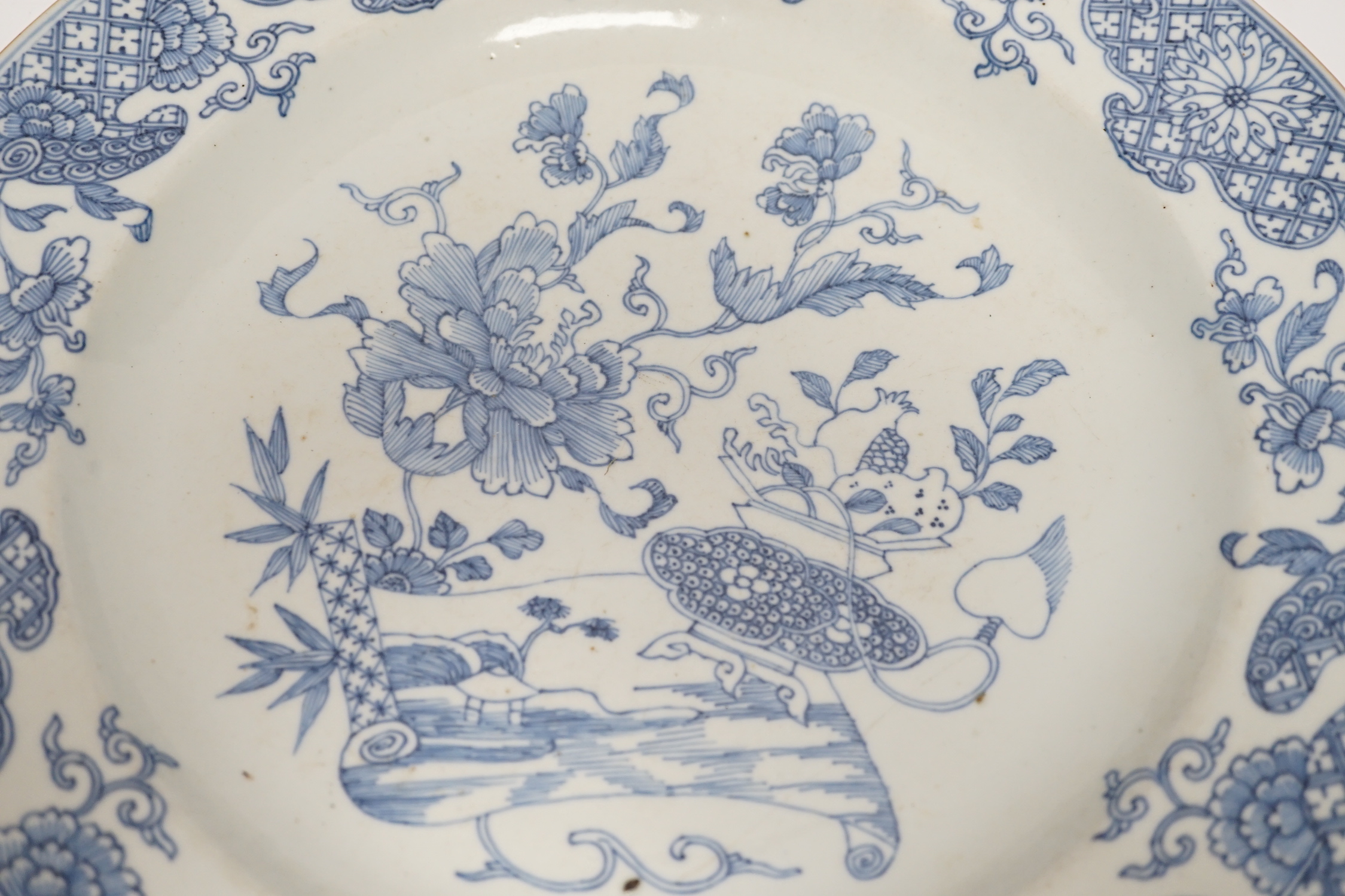 A Chinese blue and white dish, Yongzheng - Qianlong period, 35cm
